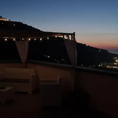 Semesterbostad Mariahome Sorrento